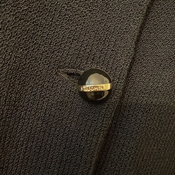 St.John skirt and cardigan SET Cardigan with logo buttons - Picture 2 of 3